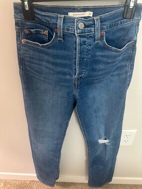 Levi's Women's Straight Leg Blue Denim Jeans